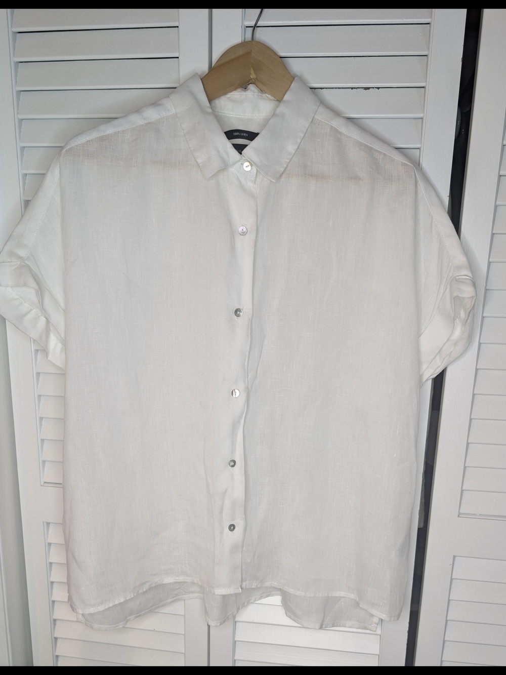 Tahari White Short-Sleeve Button-Down Linen-Blend Shirt